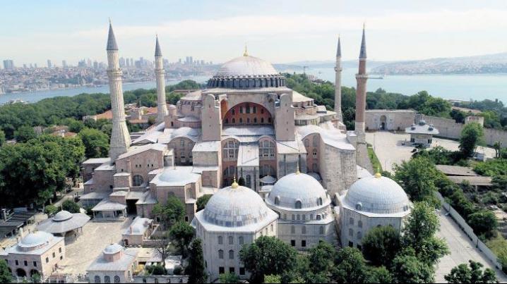 Ayasofya Cami badete Ald Kutluyoruz